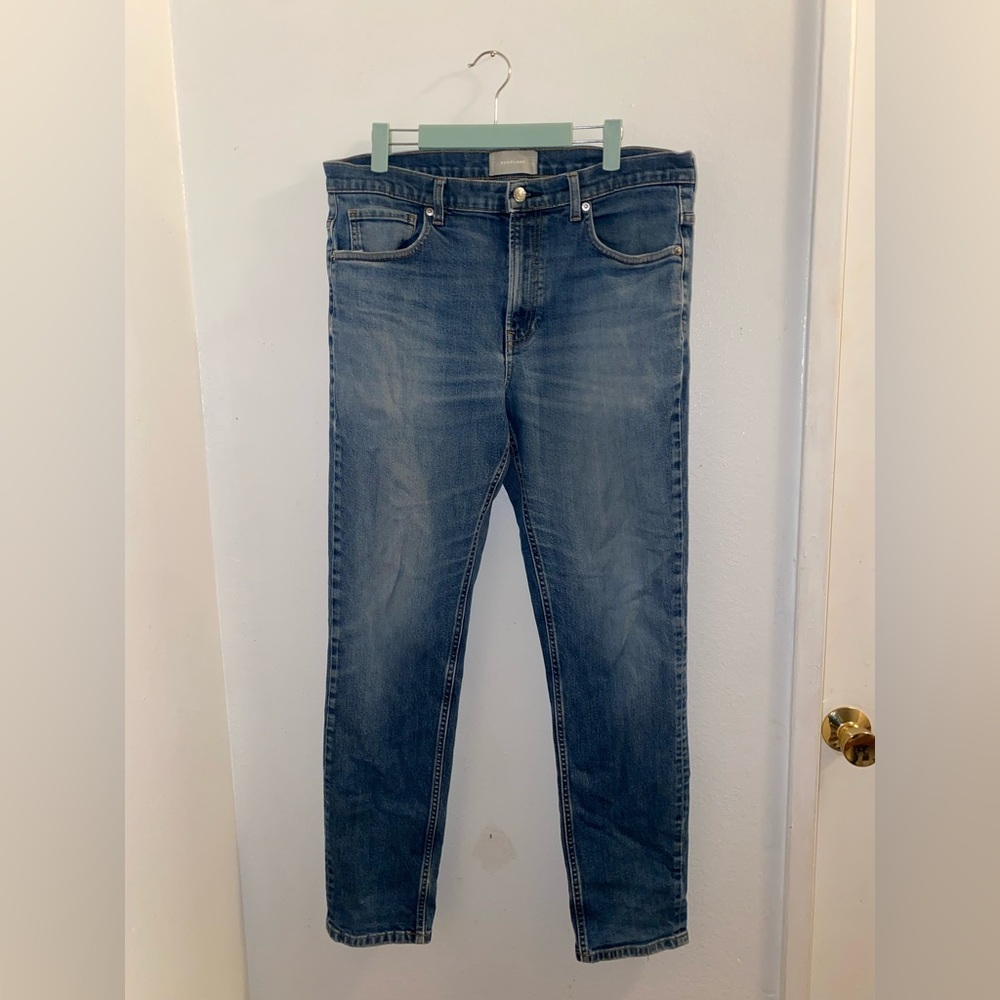 Everlane Men’s Size 35X32 Light Wash Denim Jeans Career Warm Cute